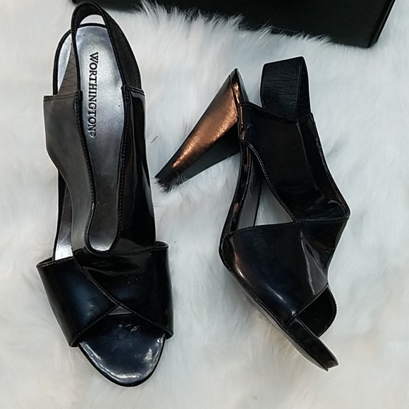 Black heels - Picture 2 of 2